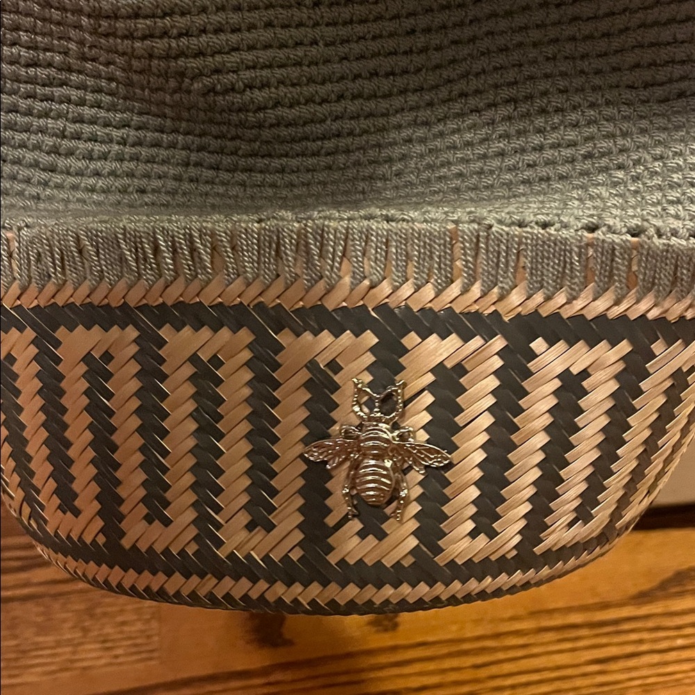 Your new summer bag! gray Tassel Bucket Bag